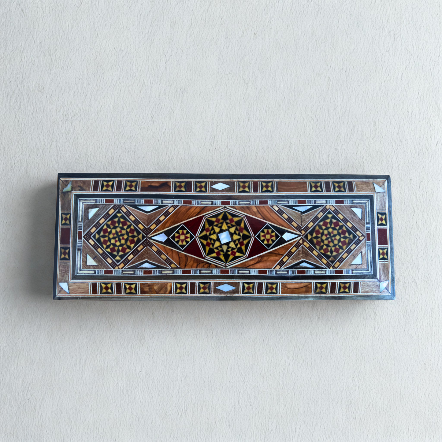 Boîte Damasquinée pour Bijoux, Stylos et Chapelet – Fait Main avec Nacre