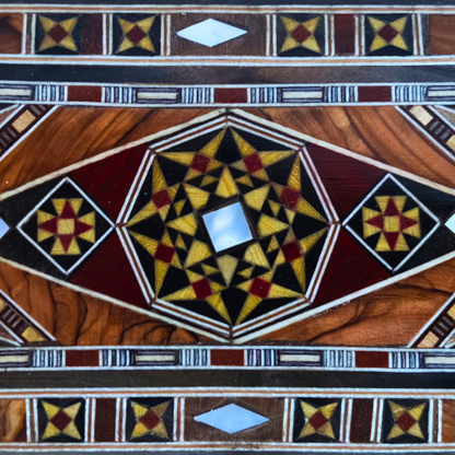 Damaszener Schmuck-, Stift- & Rosenkranzbox – Handgefertigt mit Perlmutt