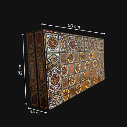 طاولة شطرنج وطاولة زهر موزاييك دمشقي فاخرة من صنع غابي الدايه – مطعّمة بالصدف
