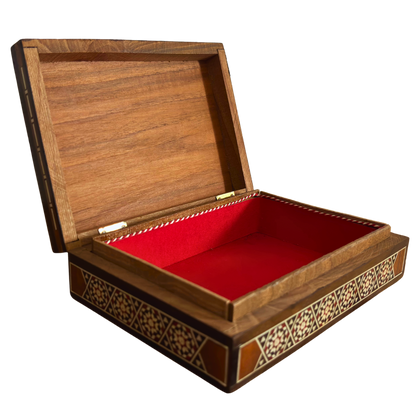 1970 Vintage Deve Mozaik Takı Kutusu – Sedef Kakmalı Şam El Sanatı