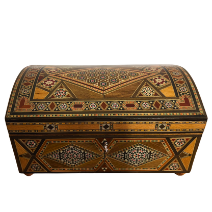 صندوق مجوهرات موزاييك دمشقي قديم – من طبقات متعددة مع قفل ومفتاح من عام 1970