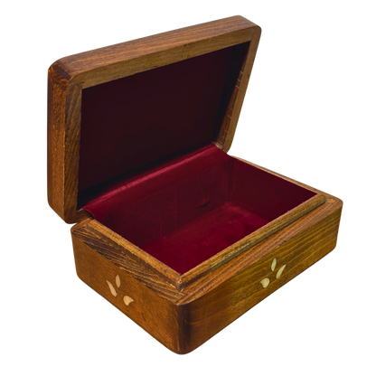 صندوق دمشقي فاخر – تطعيم بالصدف وبراعة المشغل العربي