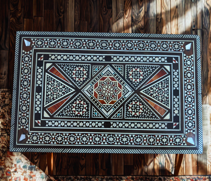 صندوق مجوهرات دمشقي قديم 1970 – مطعّم بالصدف الطبيعي