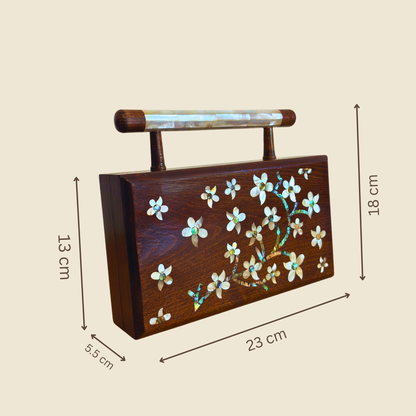 Zenobia – Pochette Damasquine de Luxe en Noyer avec Incrustations de Nacre & Intérieur Brocart