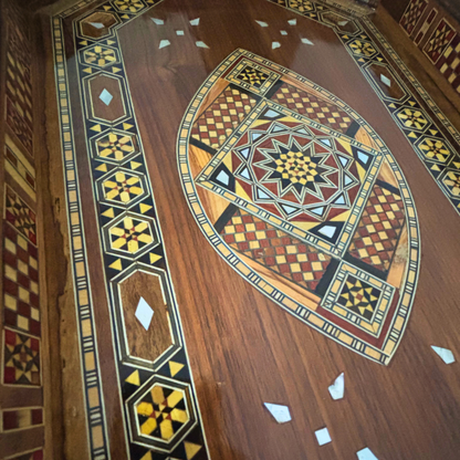 صينية خشبية موزاييك دمشقية – مطعمة بالصدف وإنهاء جوزي فاخر