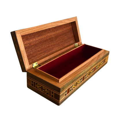 صندوق موزاييك دمشقي للأقلام والمجوهرات والمسبحة – فن مطعّم بالصدف
