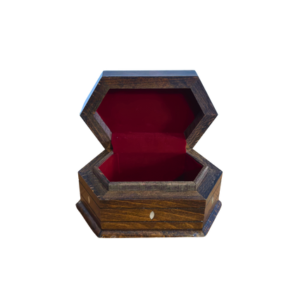 El Oyması Kayın Ahşap Kutu – Sedef ve Kadife Astar, Zamansız Doğu Tasarımı
