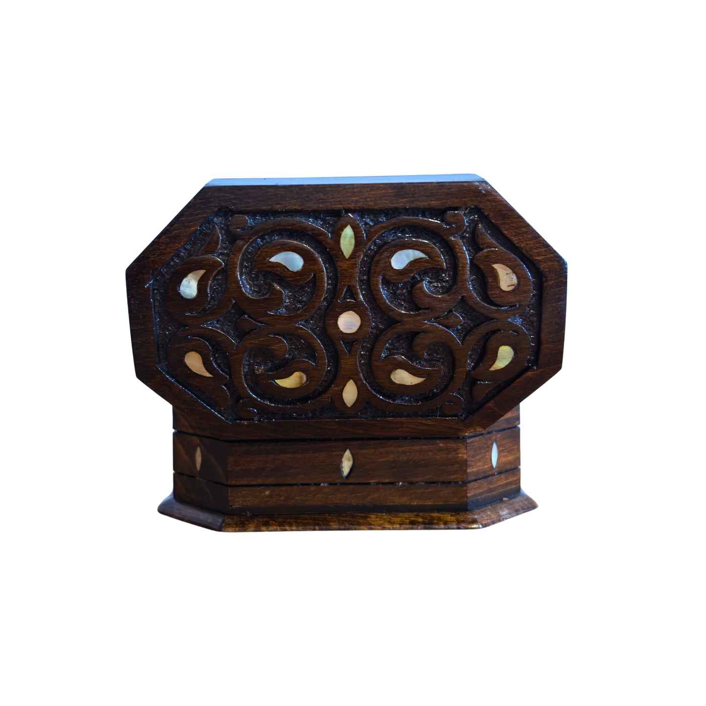 صندوق محفور يدويًا من خشب الزان ومطعّم بالصدف – لمسة فاخرة بلون الجوز