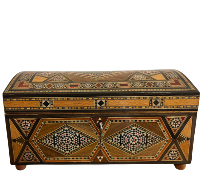 صندوق مجوهرات موزاييك دمشقي قديم – من طبقات متعددة مع قفل ومفتاح من عام 1970