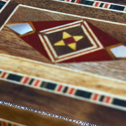 Ręcznie Wykonana Mozaikowa Pudełeczko na Pierścionek z Damaszku