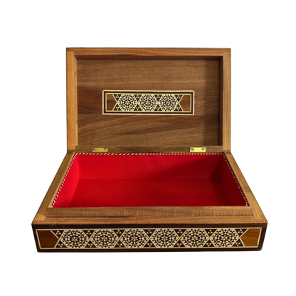 صندوق مجوهرات دمشقي قديم 1970 – مطعّم بالصدف الطبيعي