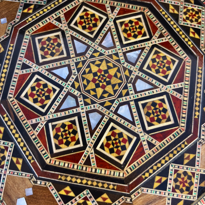 Scatola Artigianale in Mosaico Damasceno – Madreperla e Velluto