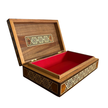 صندوق مجوهرات دمشقي قديم 1970 – مطعّم بالصدف الطبيعي