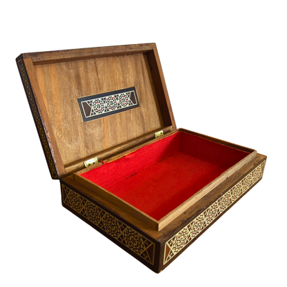 صندوق موزاييك للجِمال من عام 1970 – فن دمشقي يدوي نادر