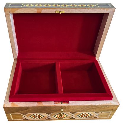 صندوق مجوهرات موزاييك دمشقي مع قفل – تحفة فنية يدوية فاخرة