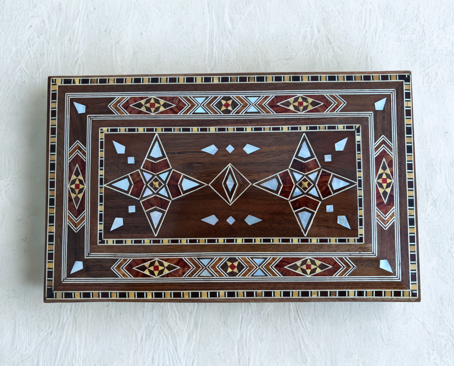 صندوق مجوهرات موزاييك دمشقي مع قفل – تحفة فنية يدوية فاخرة