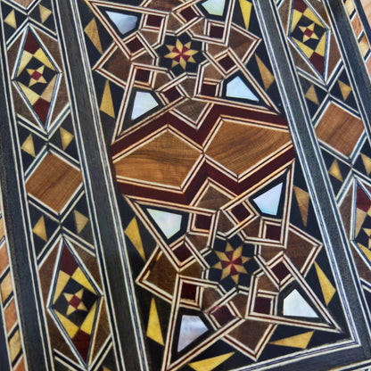 حقيبة يد موزاييك دمشقية مطعّمة بالصدف – أناقة شرقية فاخرة