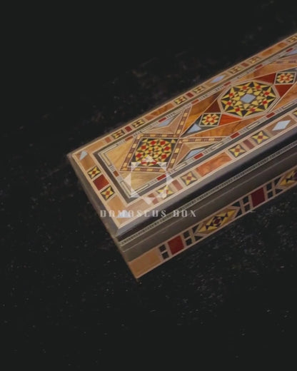 Damasceńskie Pudełko na Biżuterię, Pióra i Różaniec – Ręcznie Wykonane