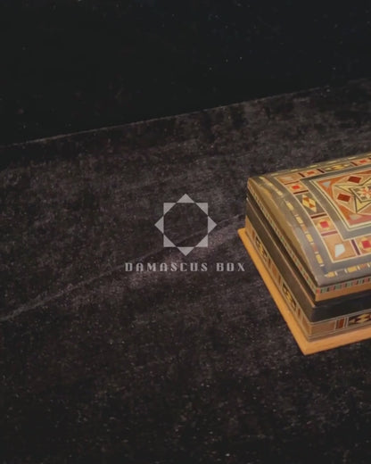 صندوق موزاييك دمشقي – حرفة تقليدية وأناقة مخملية